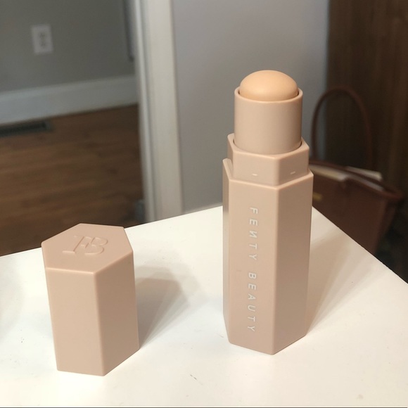 Fenty Beauty Other - Fenty Beauty Matchstix concealer in Linen